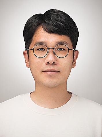Sang-Jun Lee